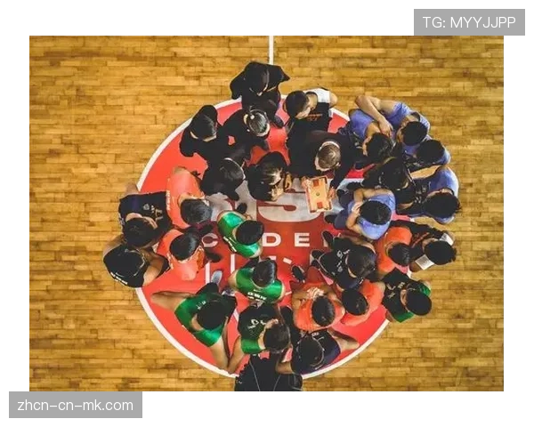 伊亚娜-马丁加盟波特兰火焰，训练营中展现出色控球能力